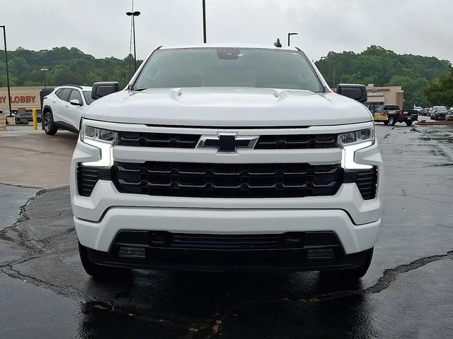 Used 2023 White Chevrolet RST image 2