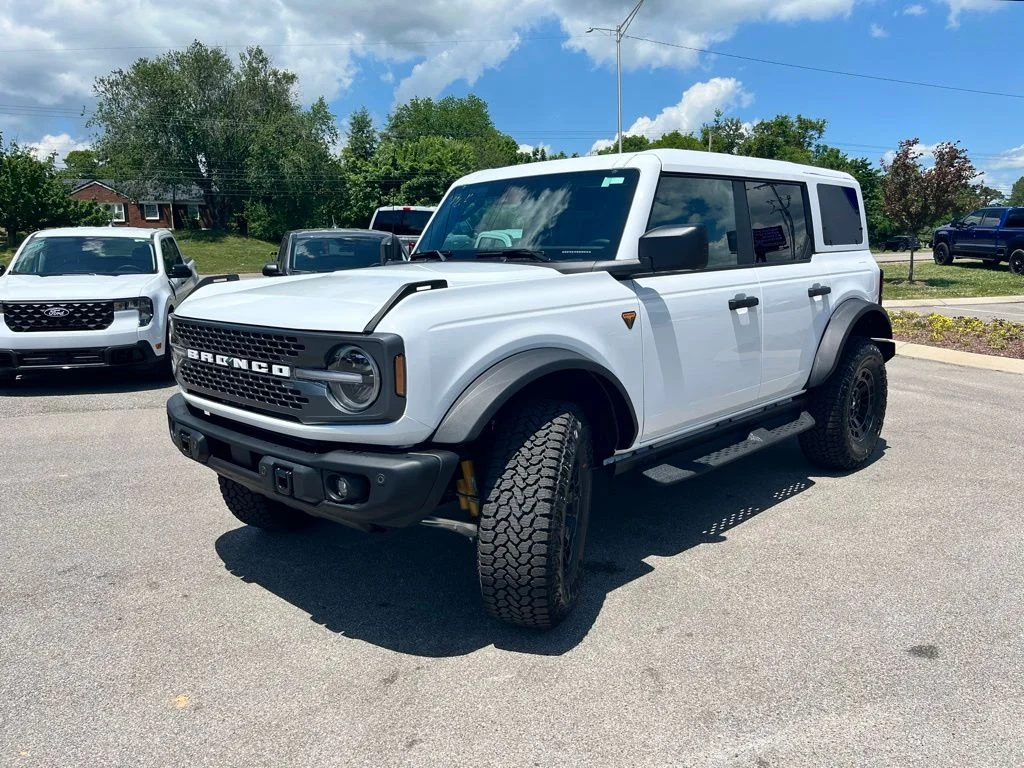 New 2026 White Ford Badlands image 3