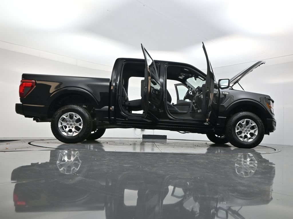 Used 2025 Black Metallic Ford XL image 57