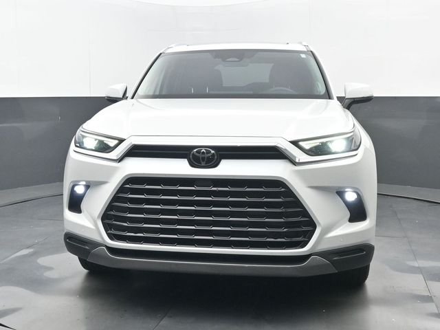 Used 2024 Wind Chill Pearl Toyota Limited image 5