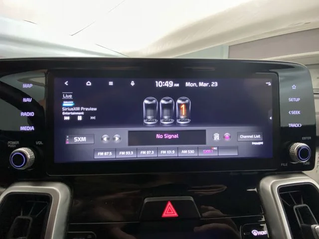Used 2022 Silver Kia S image 16