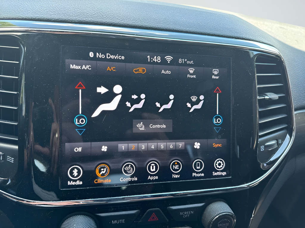 Used 2020 Gray Jeep Altitude image 16