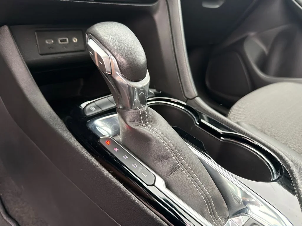 Used 2023 White Buick Preferred image 31
