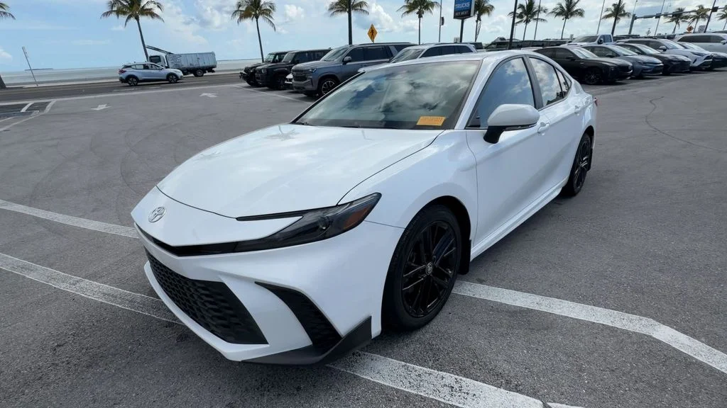 Used 2025 White Toyota SE image 4