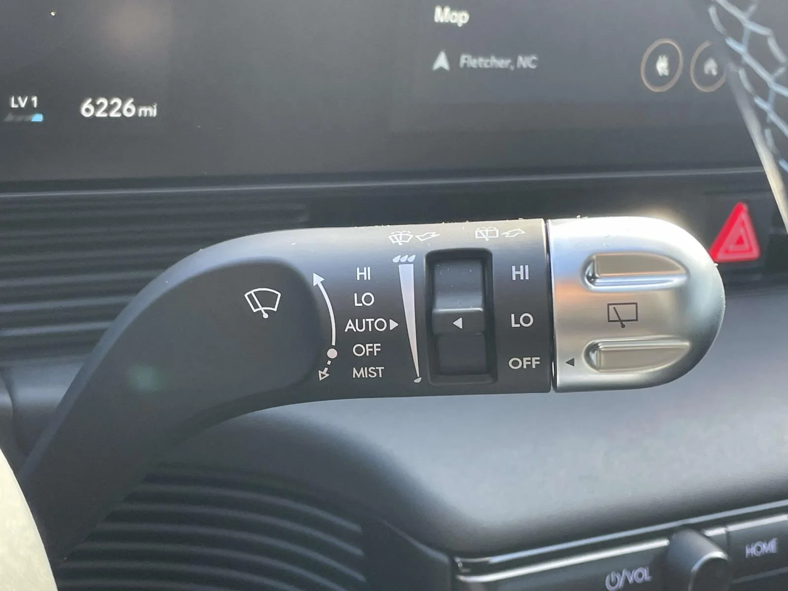 Used 2025 Abyss Black Hyundai Base image 13