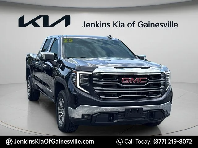 Used 2025 Silver GMC SLT image 11