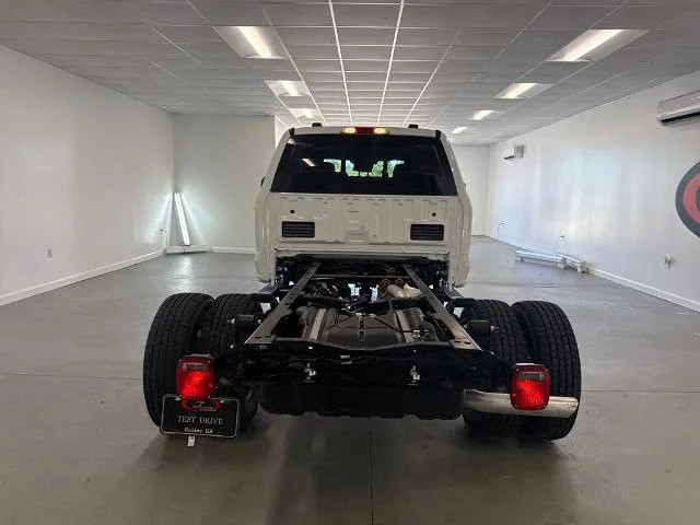 New 2027 Oxford White Ford F-350® XL image 24