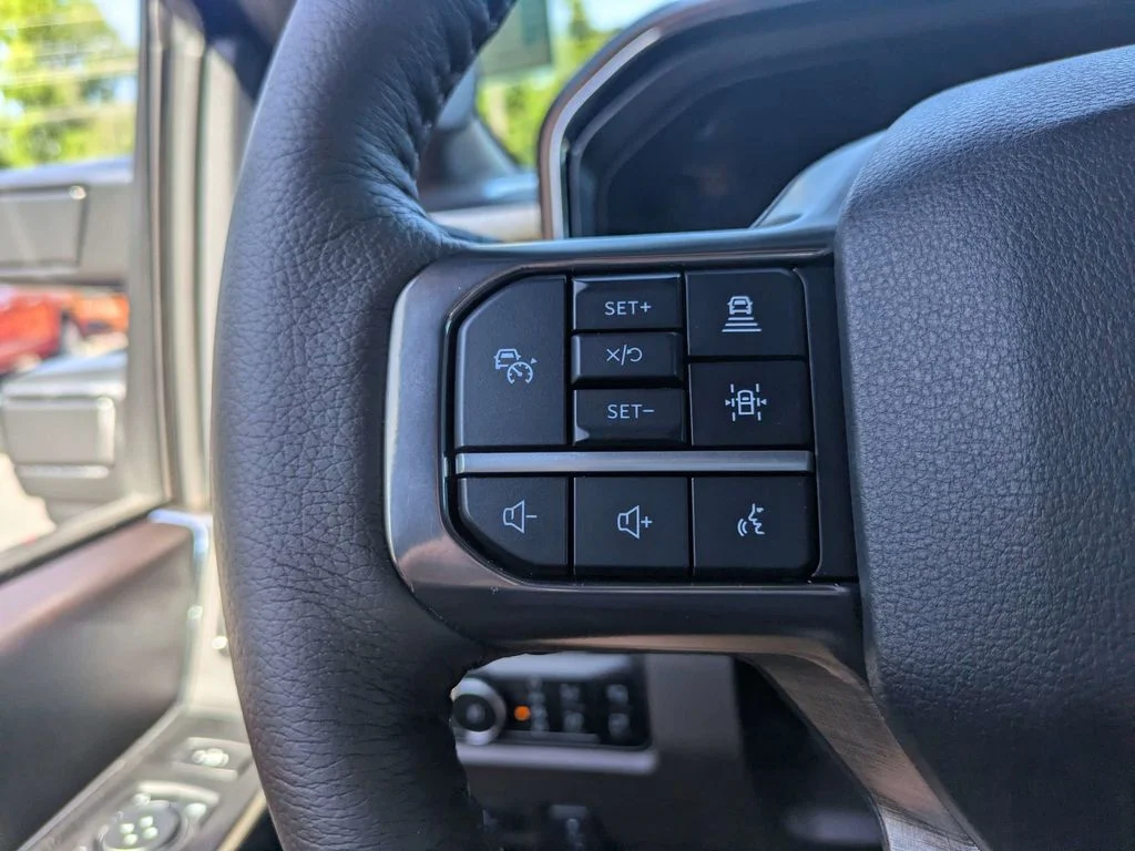 Used 2026 Red Ford King Ranch image 28