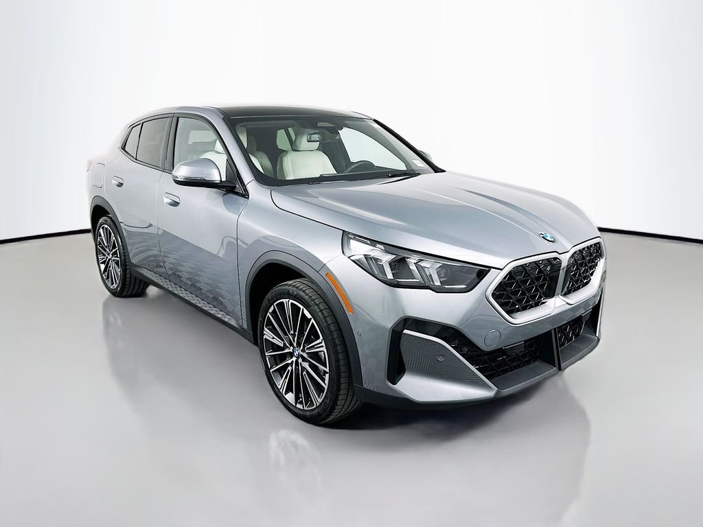New 2026 Skyscraper Grey Metallic BMW xDrive28i image 3