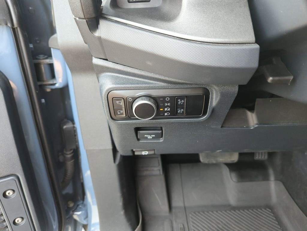 Used 2024 Gray Ford Badlands image 19