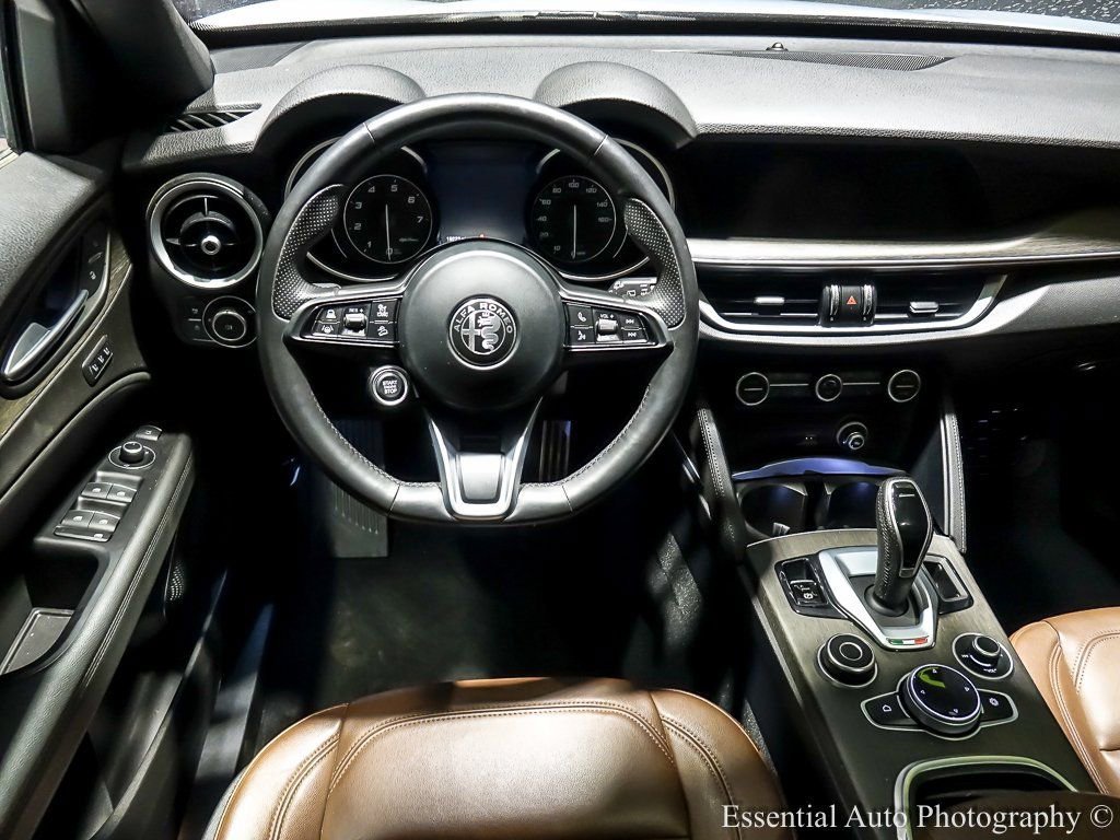 2022 ALFA ROMEO STELVIO - Image 17