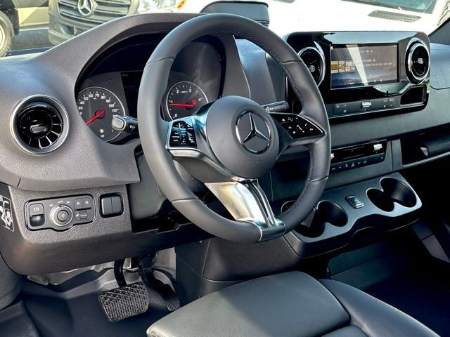 New 2026 Pebble Gray Mercedes-Benz Cargo 170 WB image 44