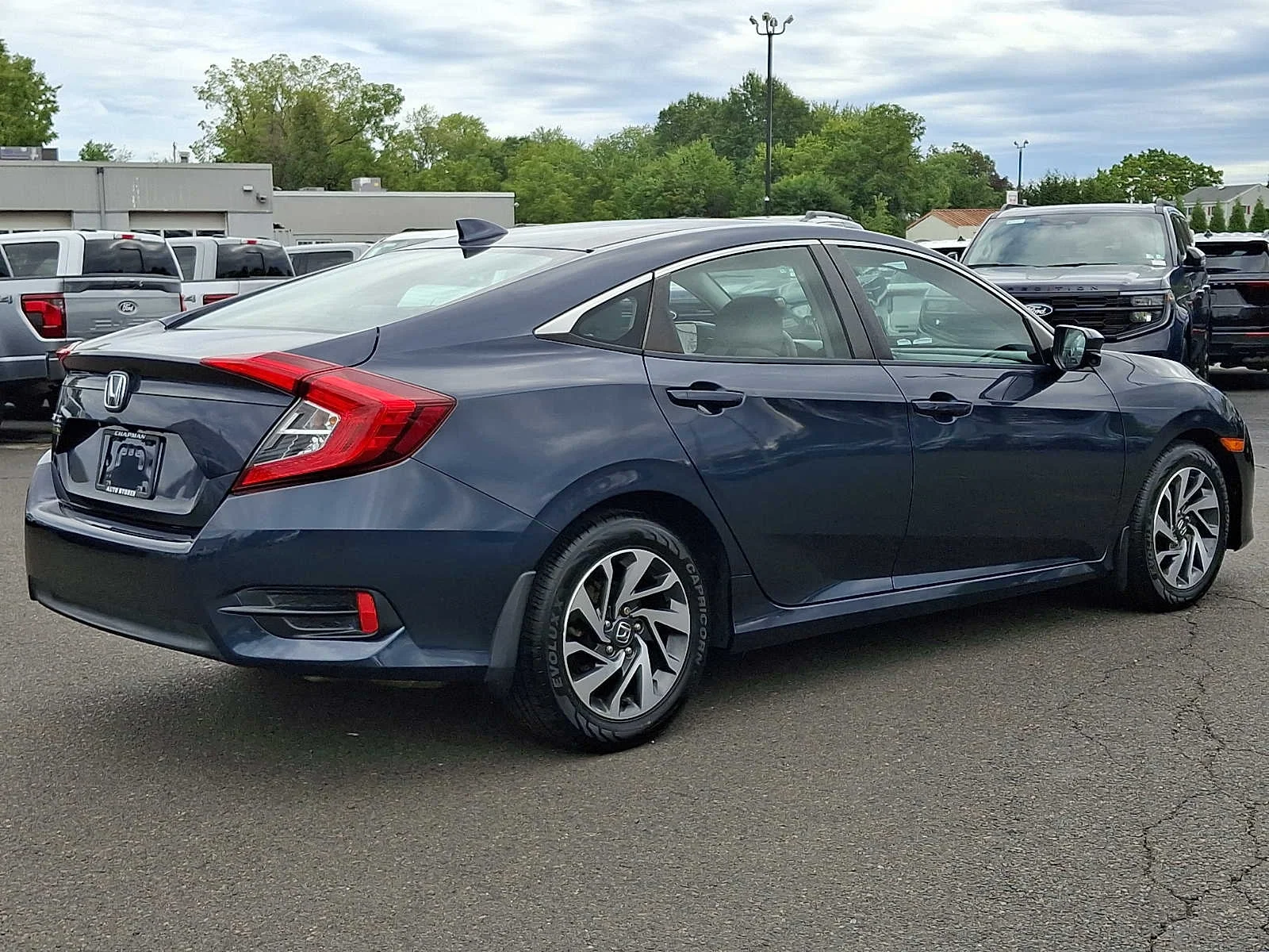 Used 2017 Modern Steel Metallic Honda EX image 6