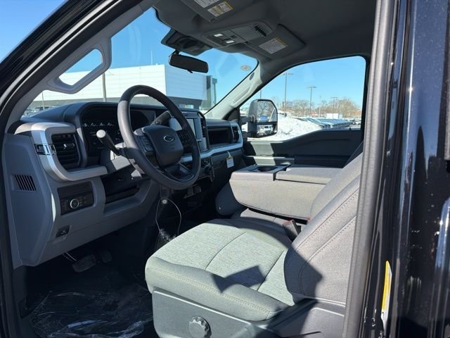 New 2026 Agate Black Metallic Ford F-250® XL image 10
