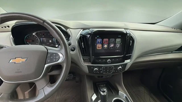 Used 2019 SILVER ICE METALLIC Chevrolet Premier image 11
