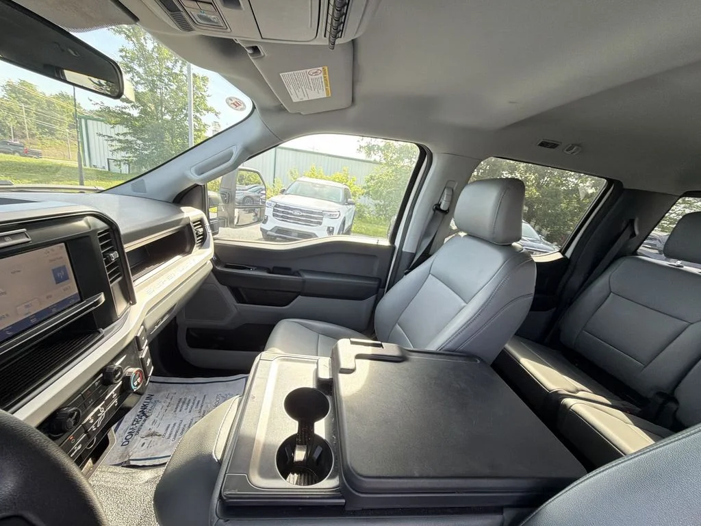 Used 2025 White Ford XL image 11