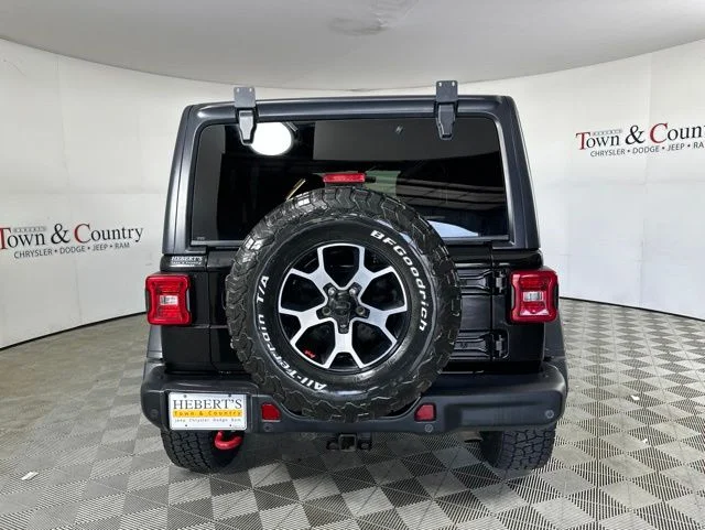 Used 2019 Black Jeep Unlimited Rubicon image 9