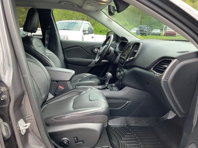 Used 2020 Gray Jeep Limited image 40