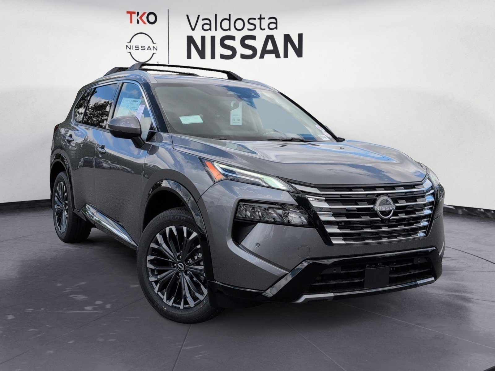 New 2026 Gun Metallic Nissan Platinum image 2