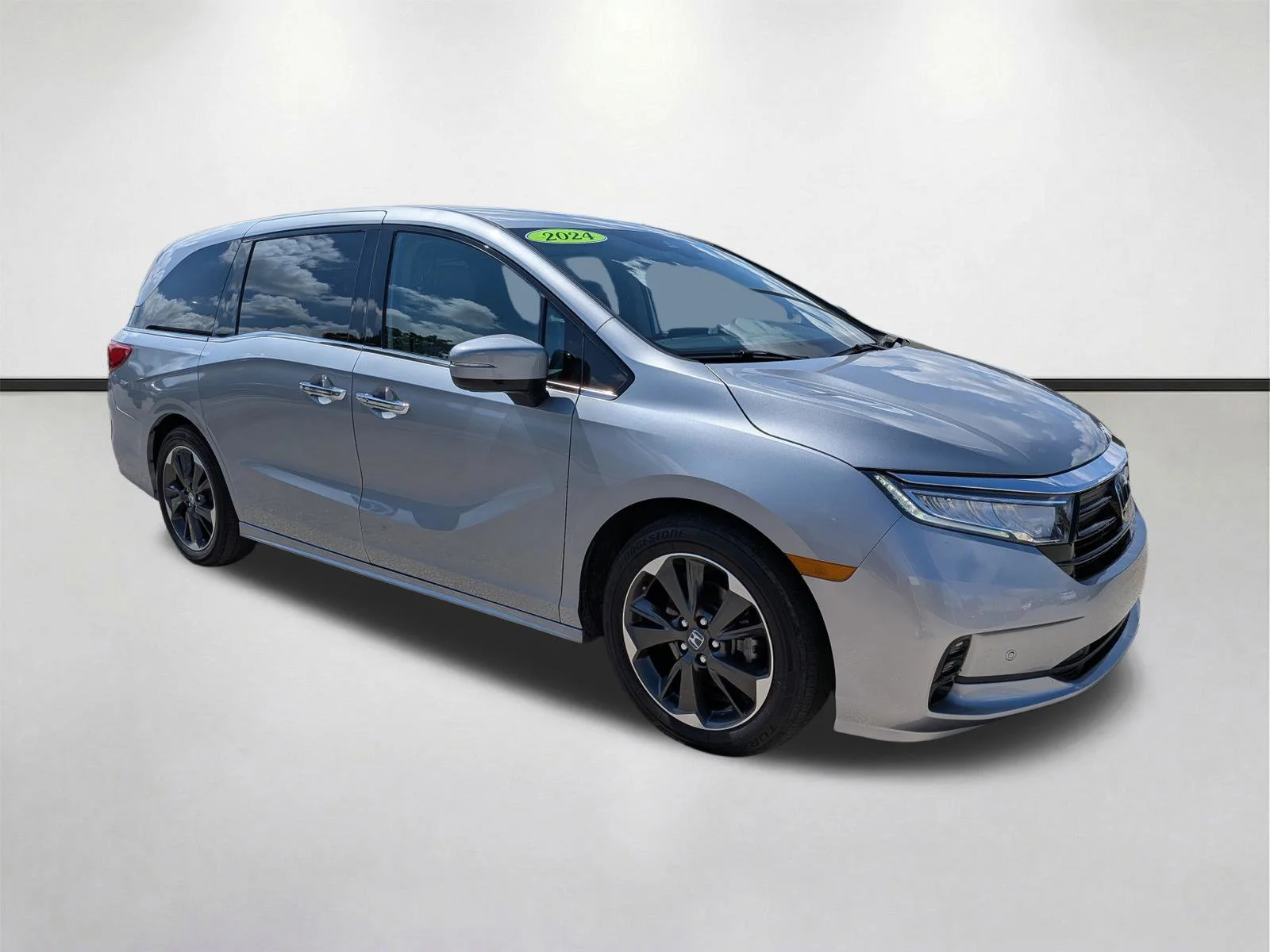 2024 Honda Odyssey Elite's photo