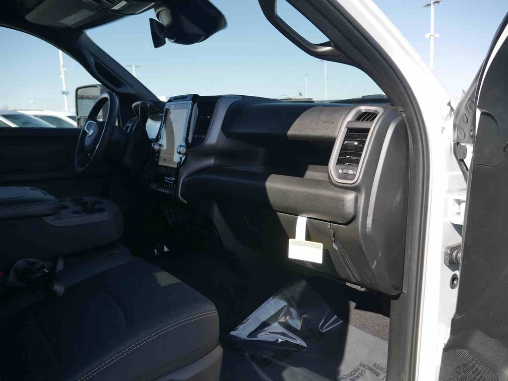 New 2026 Bright White Clear-Coat Exterior Paint RAM  image 32