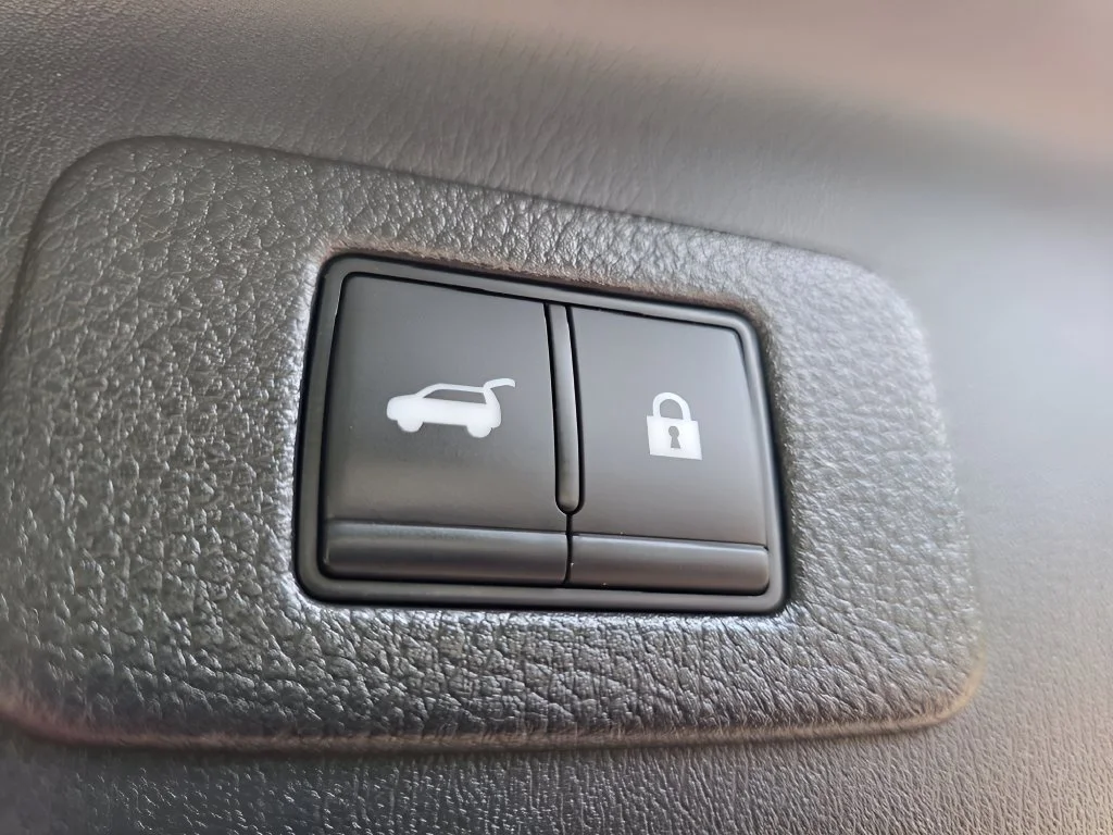 Used 2023 Gun Metallic Nissan SL image 7