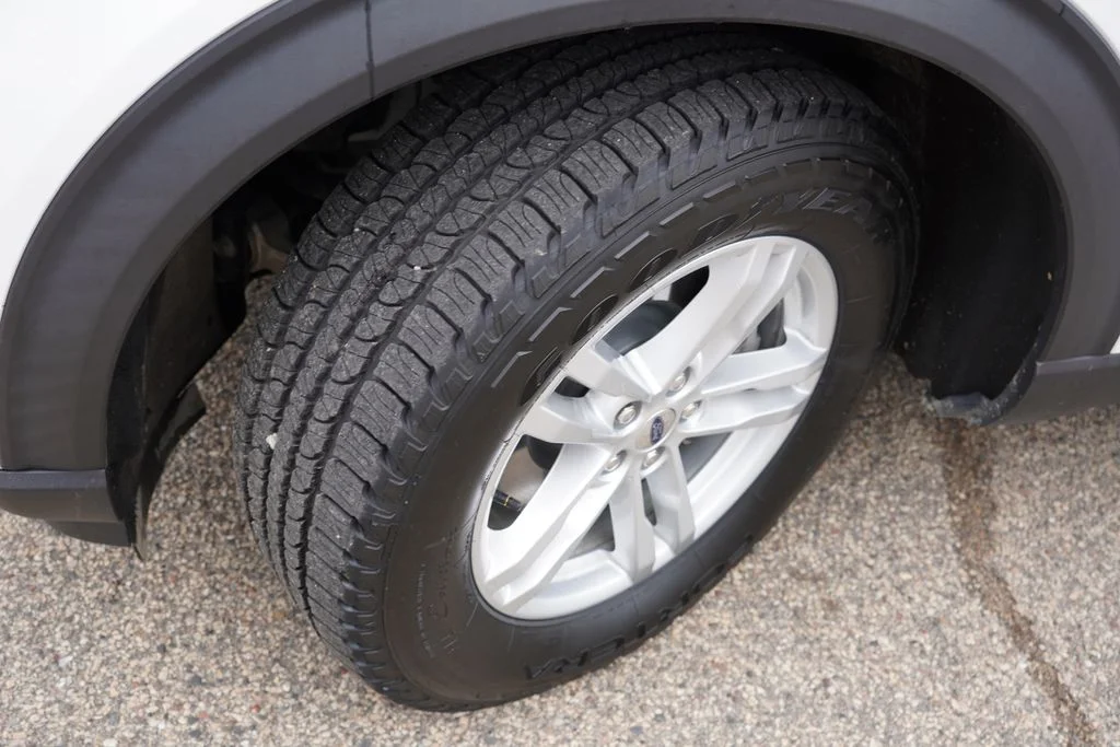 Used 2020 White Ford XLT image 13