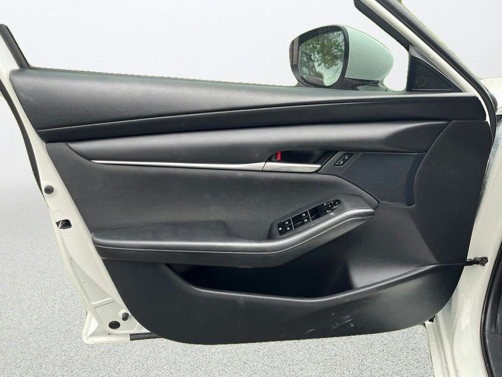 Certified Used 2024 White Mazda 2.5 S image 9