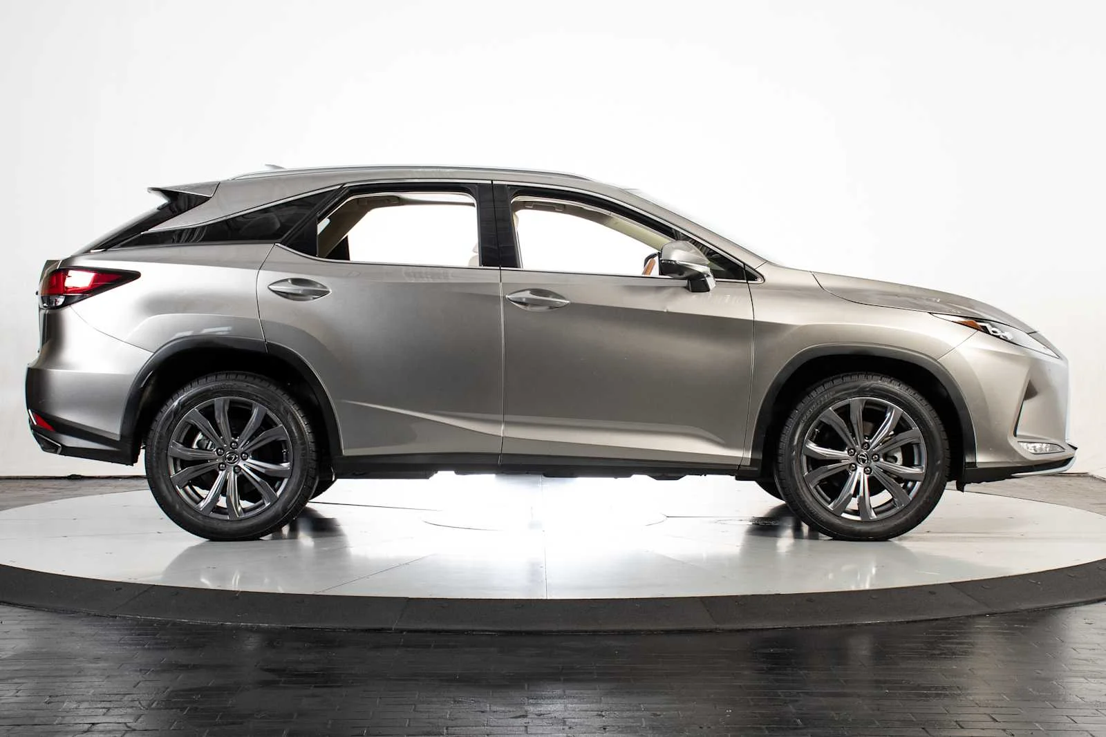 Certified Used 2020 ATOMIC SILVER Lexus  image 8