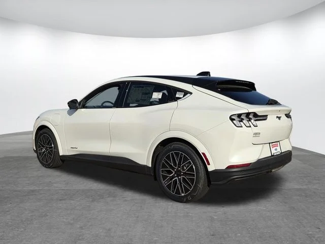 New 2026 Star White Metallic Tri-coat Ford Premium image 24