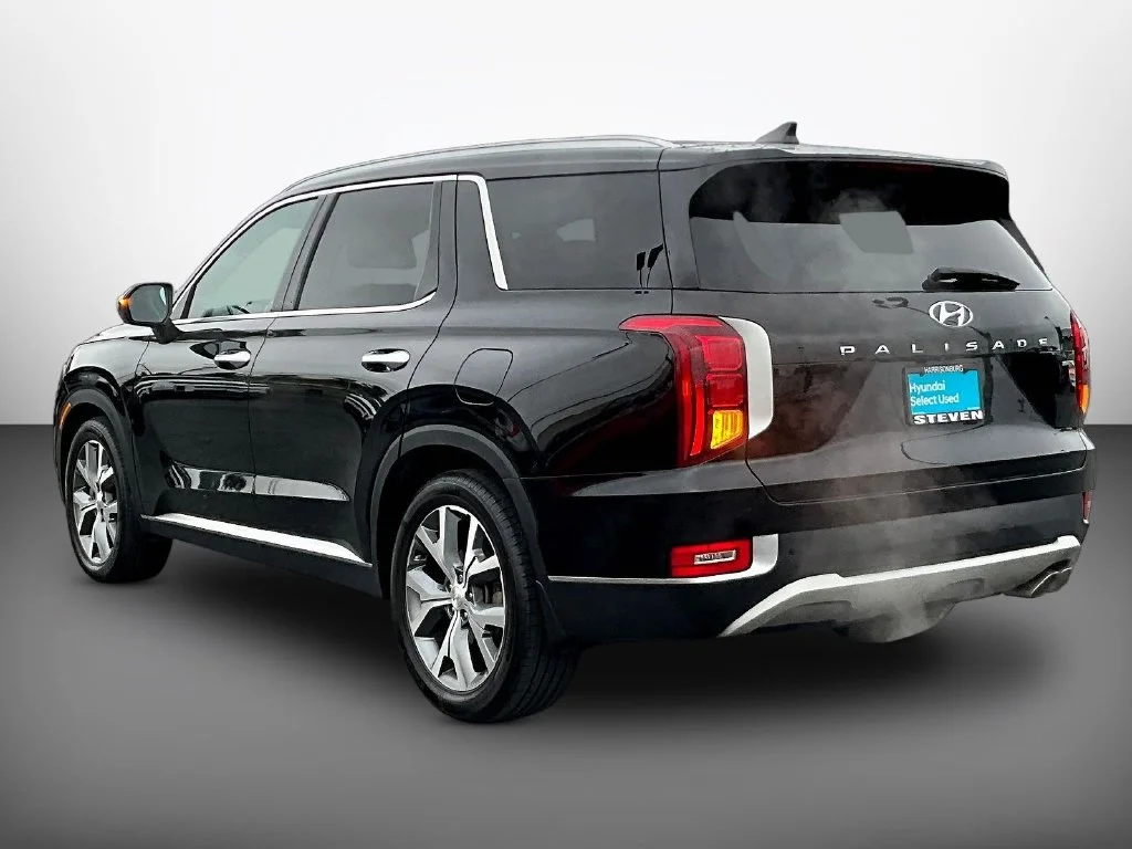 Used 2021 Black Hyundai SEL image 4