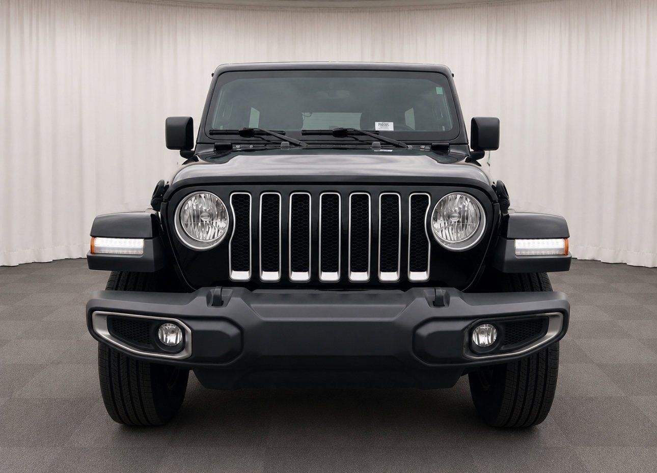 Used 2019 Black Clearcoat Jeep Sahara image 8
