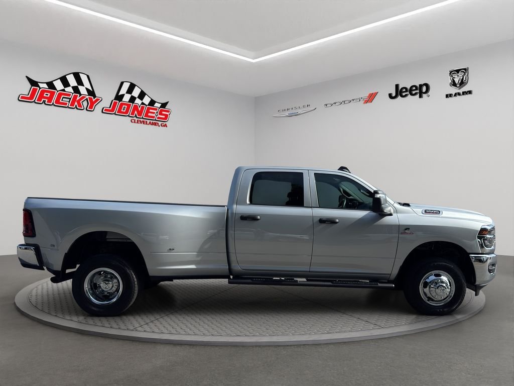 New 2026 Silver-Zynith Exterior Paint RAM Tradesman image 12