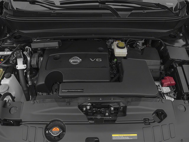Used 2013 Moonlight White Nissan SV image 16