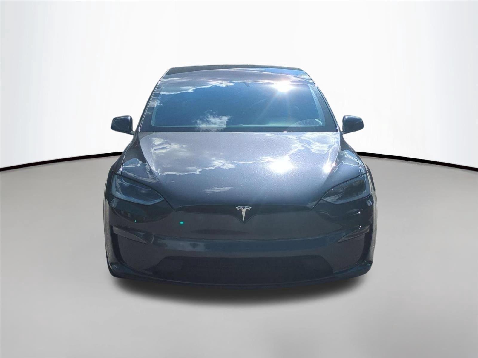 Used 2024  Tesla  image 8
