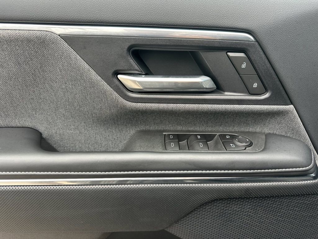 Used 2026 Onyx Black GMC Elevation Extended Range image 10