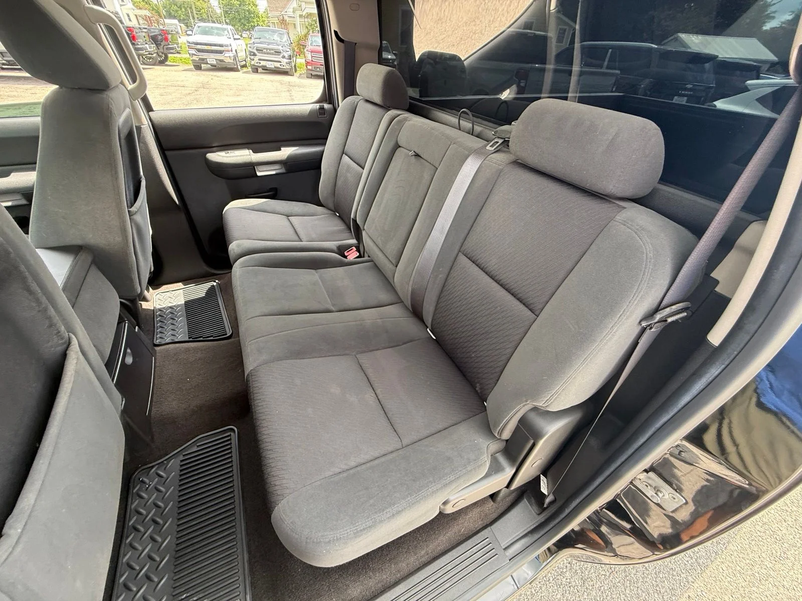 Used 2009 Black Chevrolet LT image 22