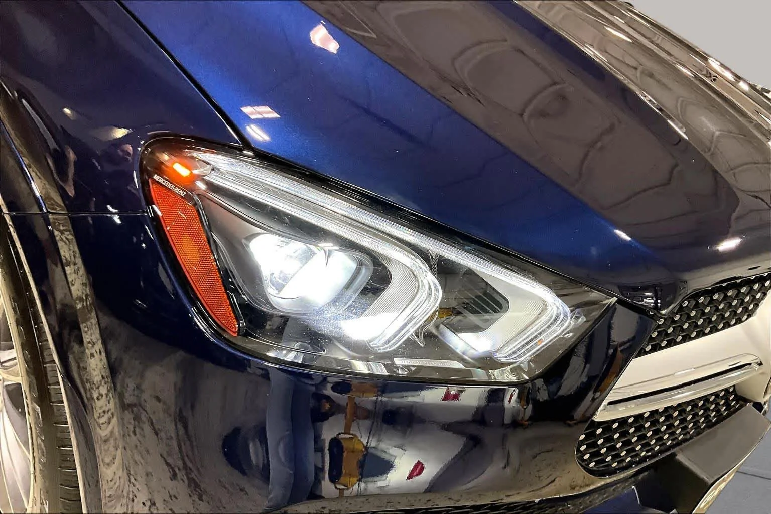Used 2022 Lunar Blue Metallic Mercedes-Benz GLE 350 image 27