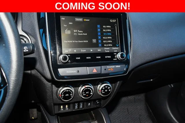 Used 2024 Gray Mitsubishi 4WD image 30