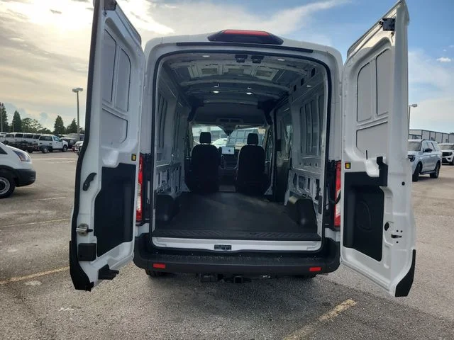 New 2026 Oxford White Ford Base image 11