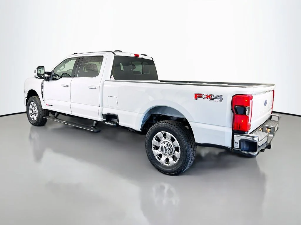 New 2026 Avalanche Ford Lariat image 11