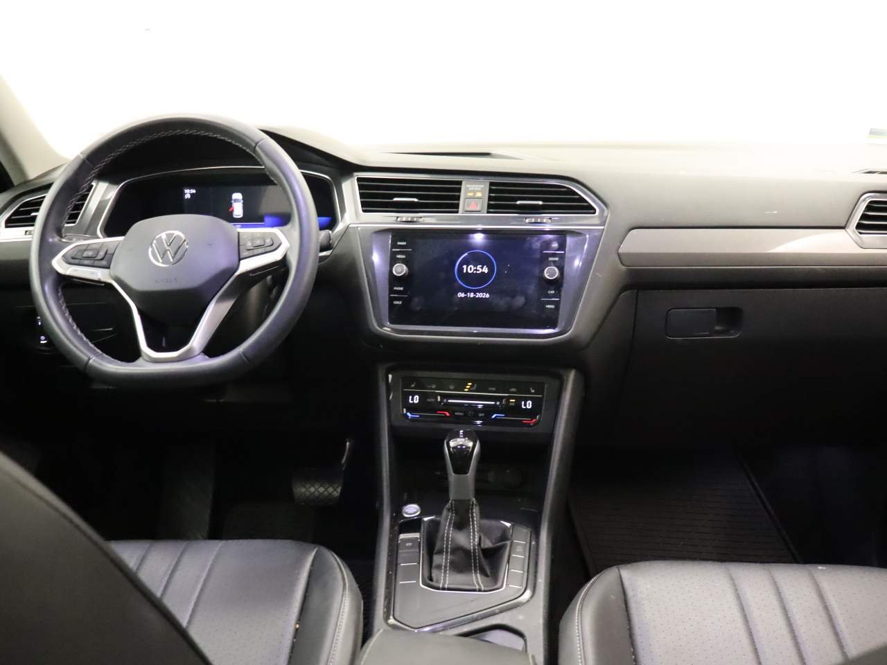 Used 2023 Deep Black Pearl Volkswagen SE image 10