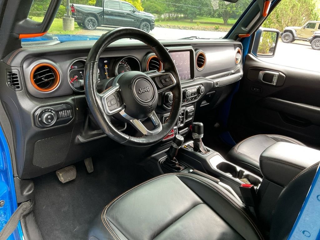 Used 2022 Blue Jeep Mojave image 23