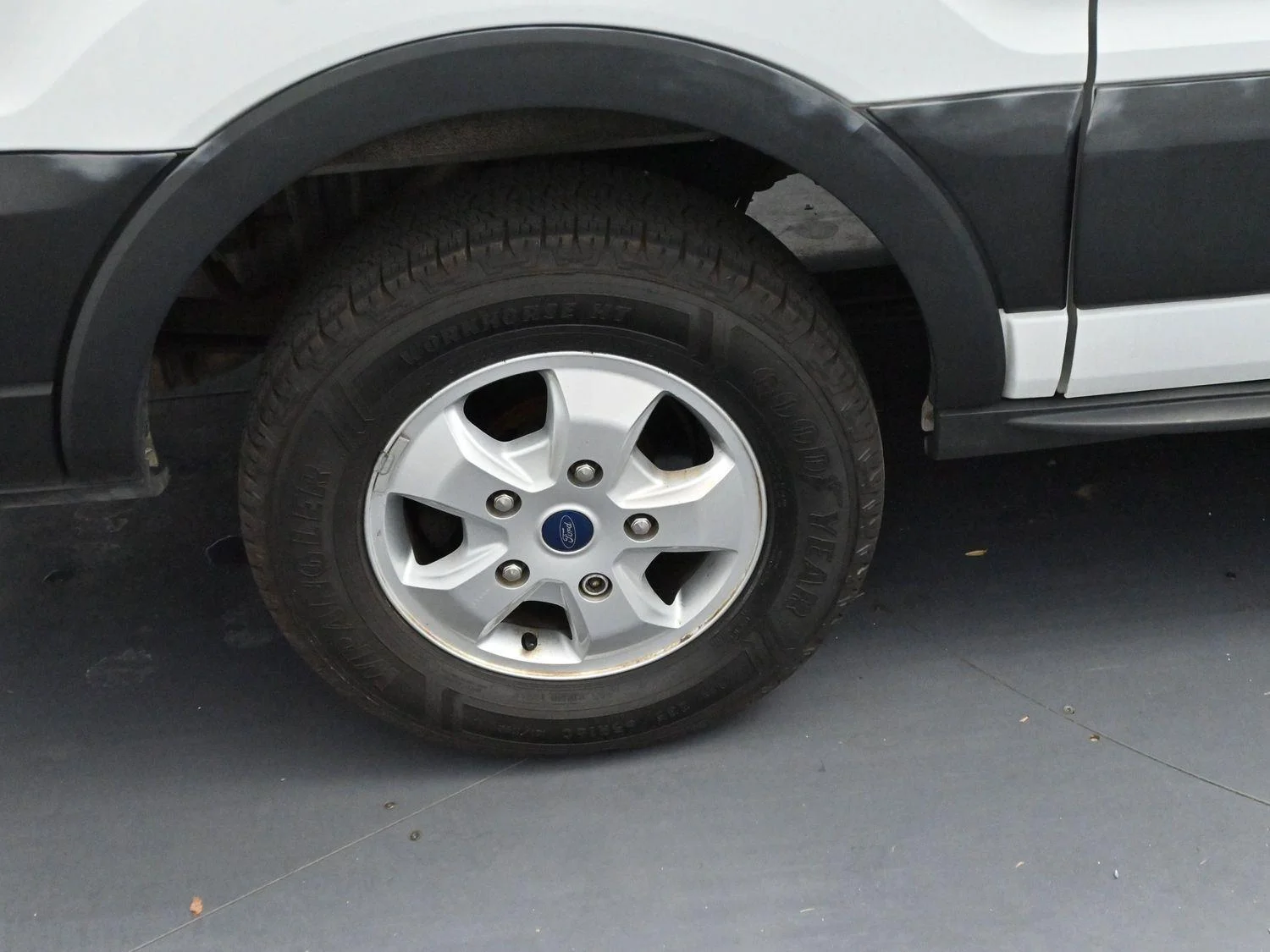 Used 2019  Ford 250 image 31