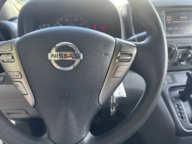 Used 2020 White Nissan S image 17