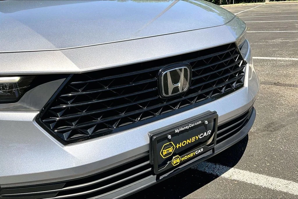 Used 2024 Meteorite Gray Metallic Honda EX image 33