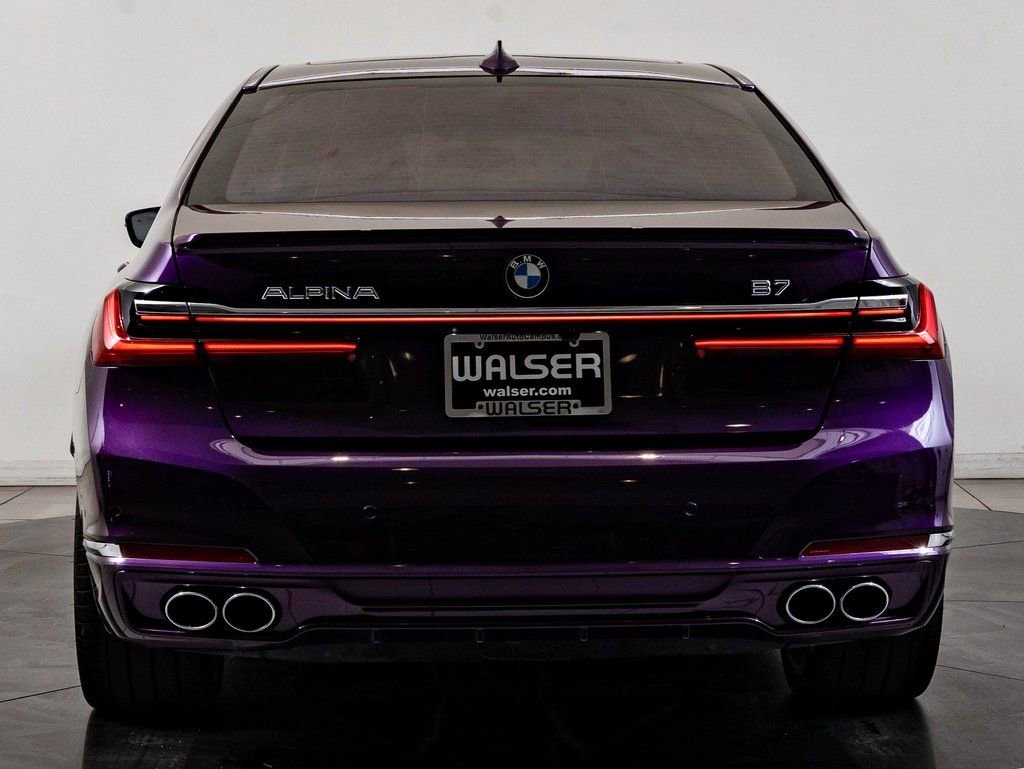 Used 2022 Twilight Purple Metallic BMW ALPINA B7 xDrive image 7