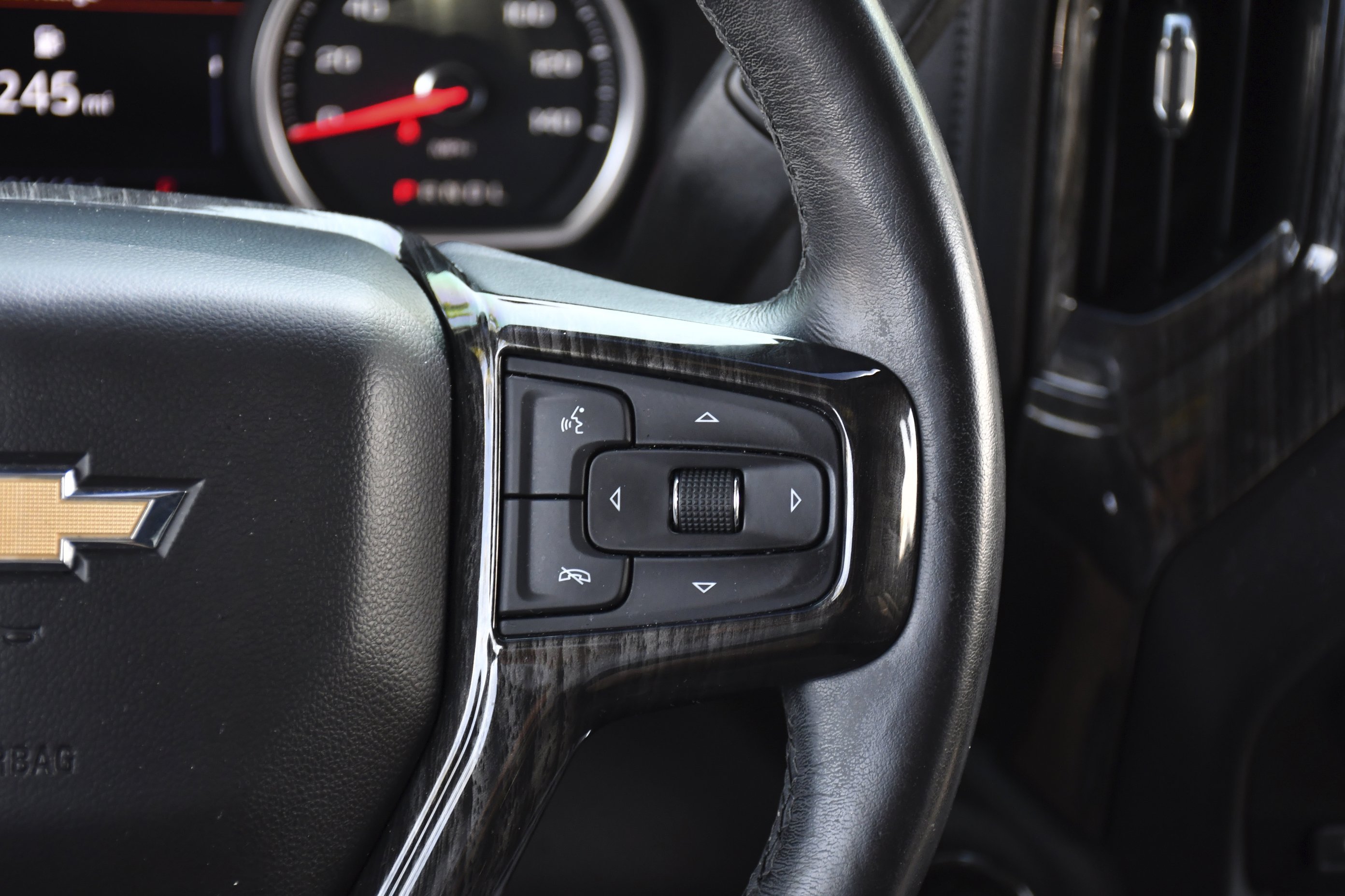 Used 2020 Black Chevrolet LTZ image 9