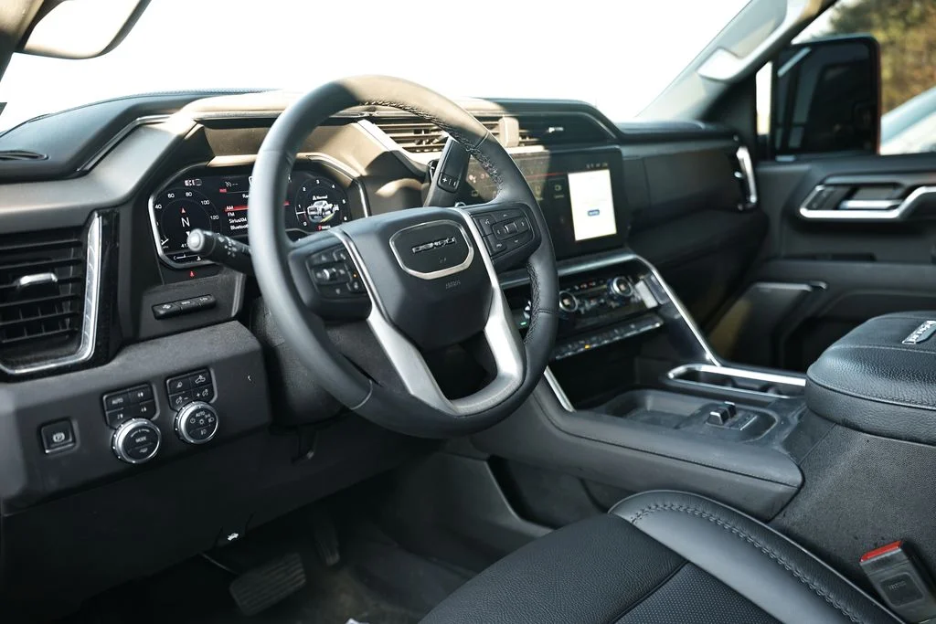 Used 2025 Black GMC Denali image 6