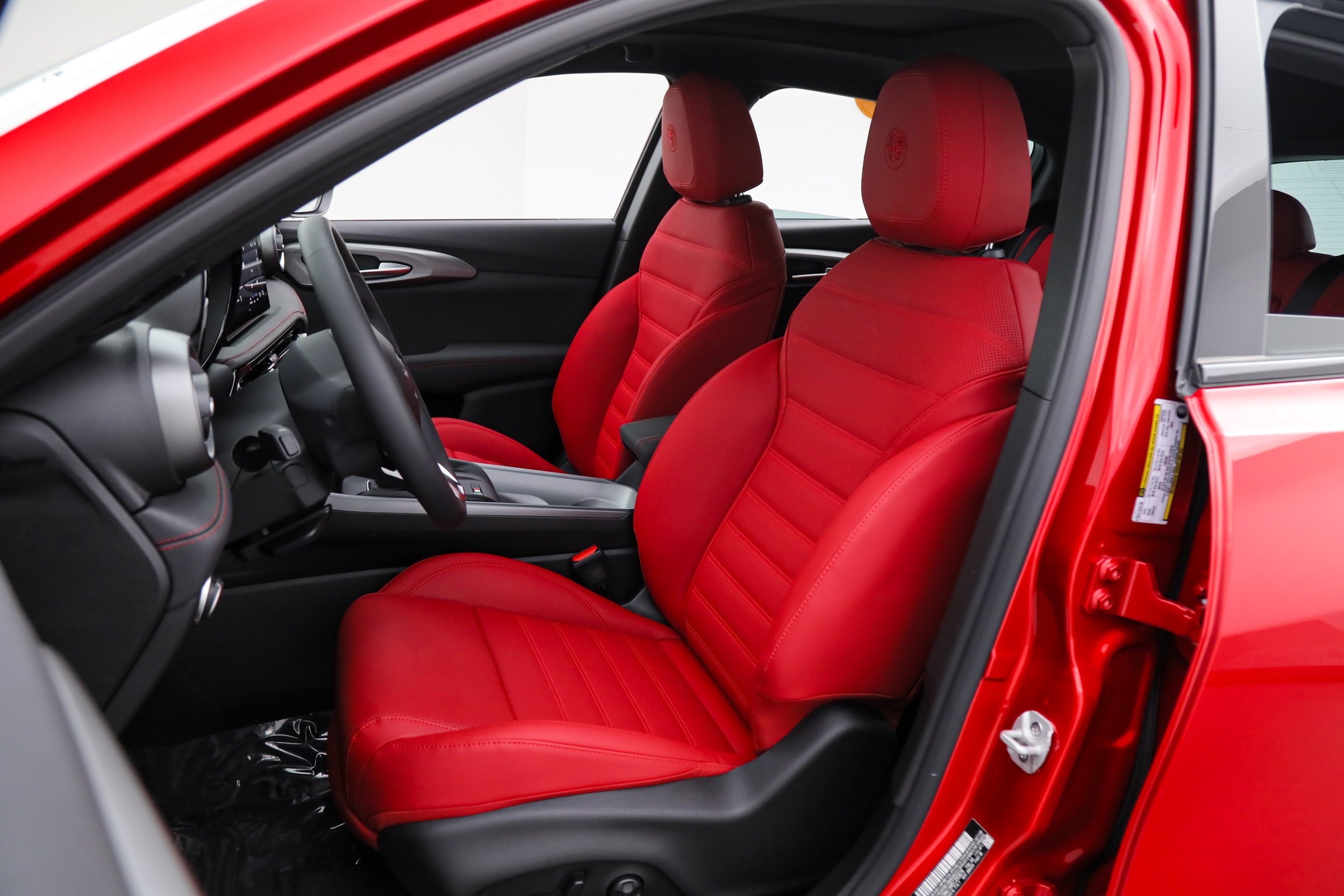 New 2026 Rosso Brera (Red) Exterior Paint Alfa Romeo Sprint image 15